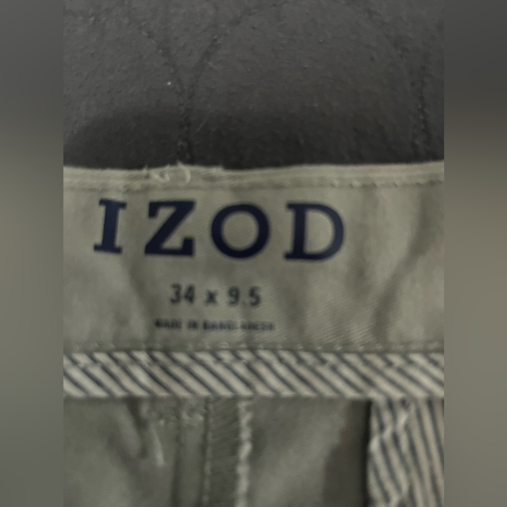 Grey Izod shorts